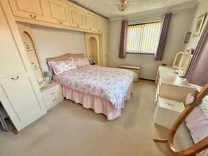 Bedroom- click for photo gallery